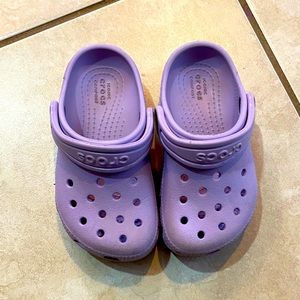 Crocs lavender toddler size 8 EUC